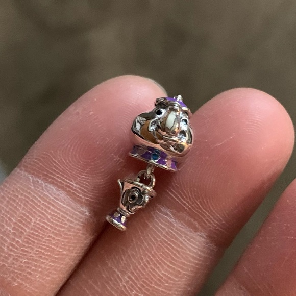 NWOT Disney, Beauty and the Beast Mrs. Potts and Chip Dangle Charm Silver 925 - Picture 8 of 14
